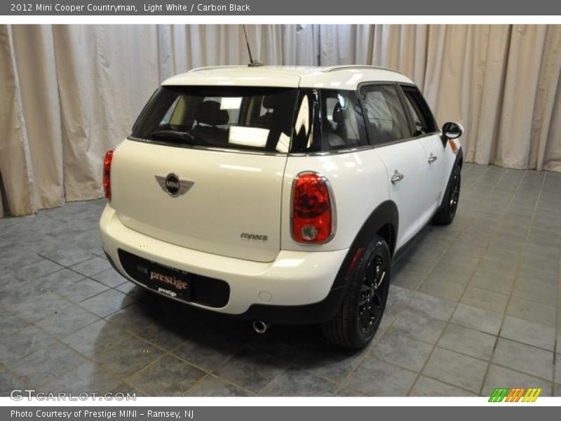 Light White / Carbon Black 2012 Mini Cooper Countryman
