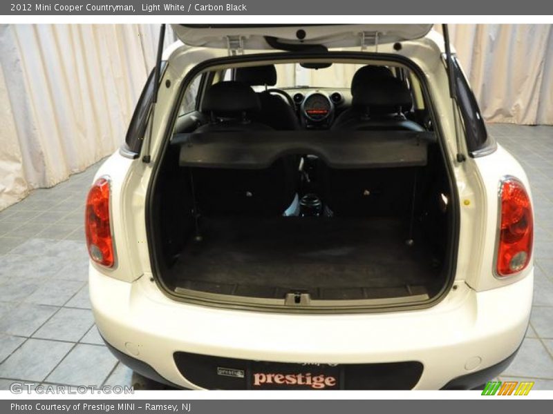 Light White / Carbon Black 2012 Mini Cooper Countryman