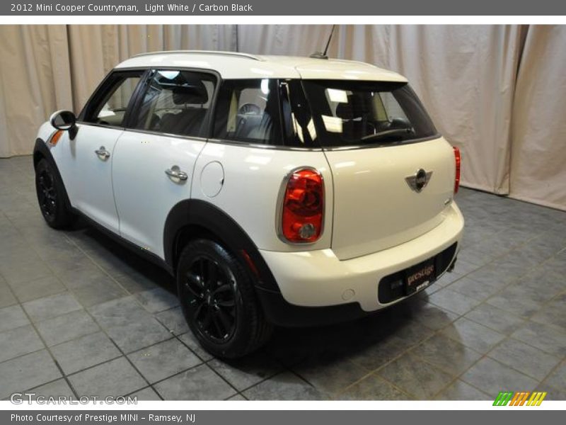 Light White / Carbon Black 2012 Mini Cooper Countryman