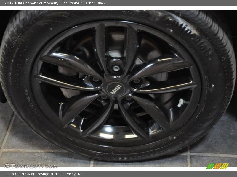Light White / Carbon Black 2012 Mini Cooper Countryman