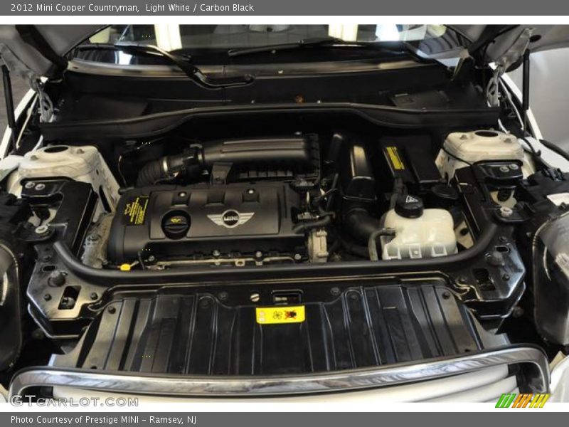 Light White / Carbon Black 2012 Mini Cooper Countryman