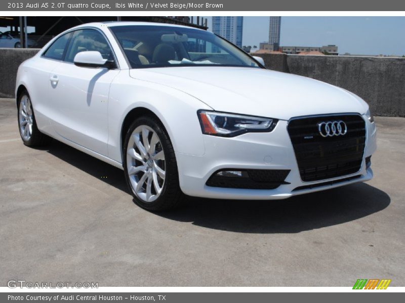 Front 3/4 View of 2013 A5 2.0T quattro Coupe