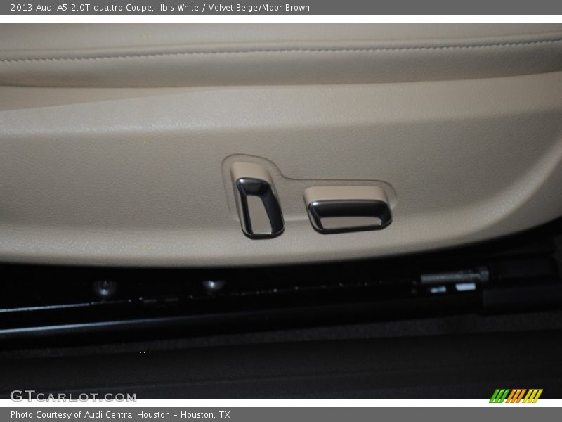 Ibis White / Velvet Beige/Moor Brown 2013 Audi A5 2.0T quattro Coupe