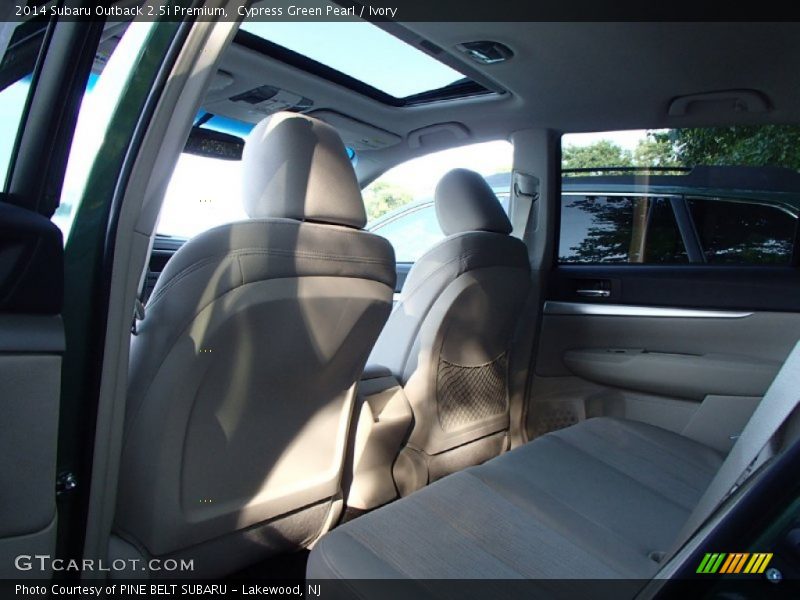 Cypress Green Pearl / Ivory 2014 Subaru Outback 2.5i Premium