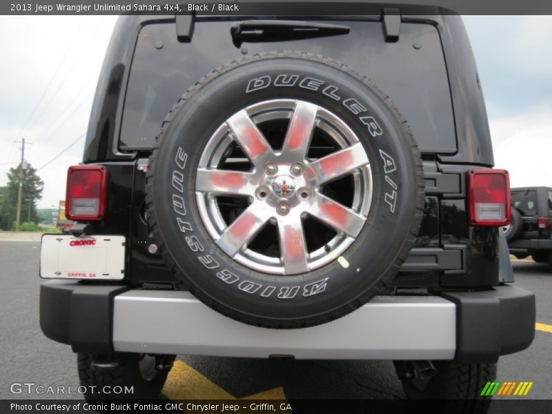 Black / Black 2013 Jeep Wrangler Unlimited Sahara 4x4