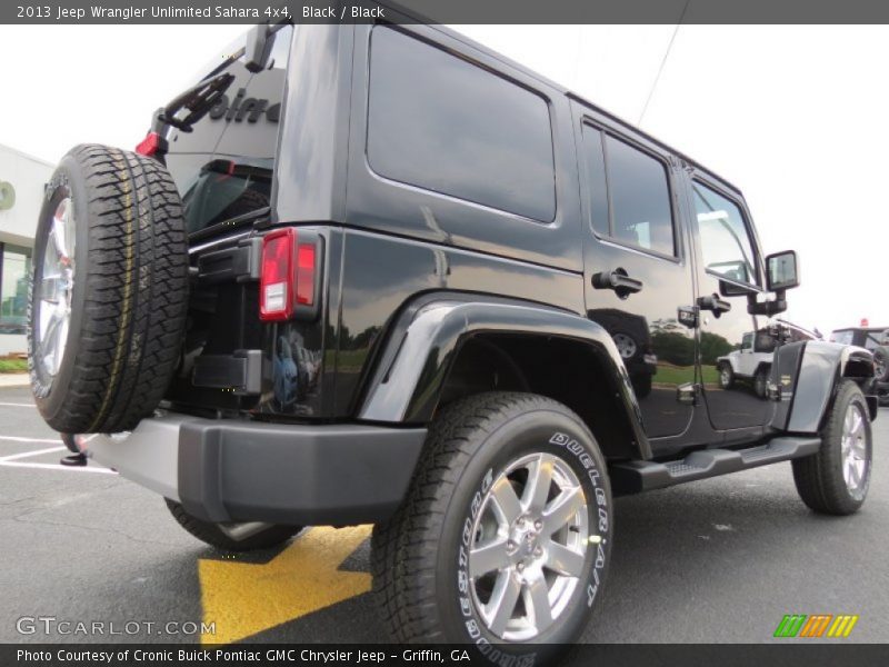 Black / Black 2013 Jeep Wrangler Unlimited Sahara 4x4