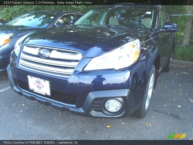 Deep Indigo Pearl / Ivory 2014 Subaru Outback 2.5i Premium