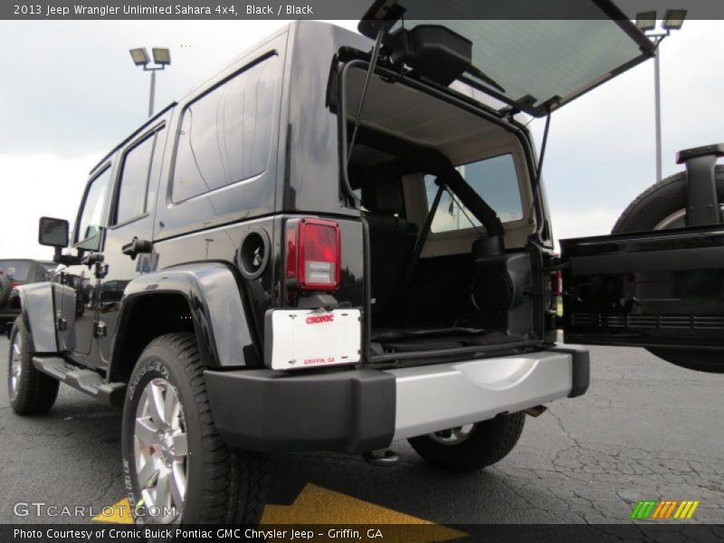 Black / Black 2013 Jeep Wrangler Unlimited Sahara 4x4