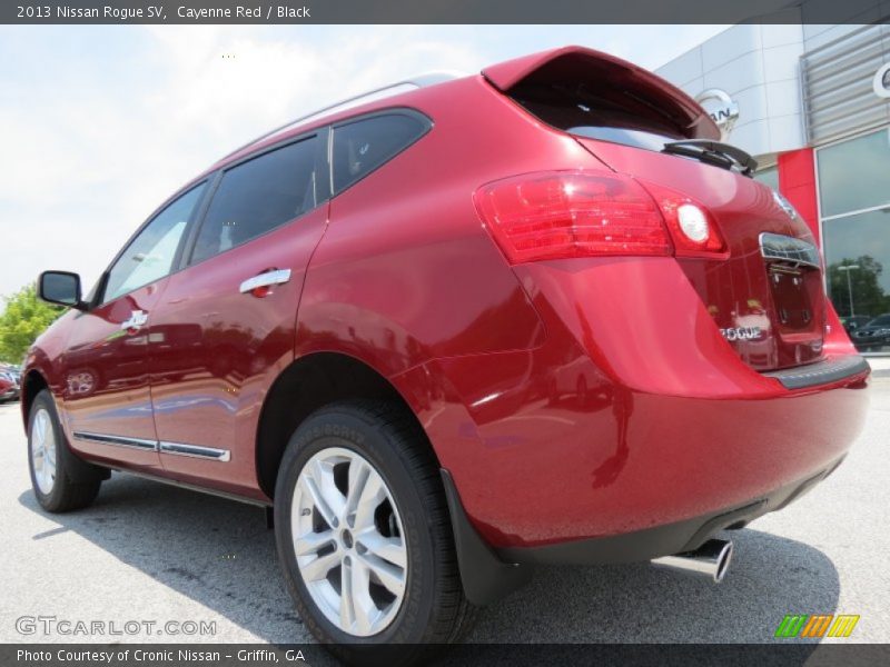 Cayenne Red / Black 2013 Nissan Rogue SV