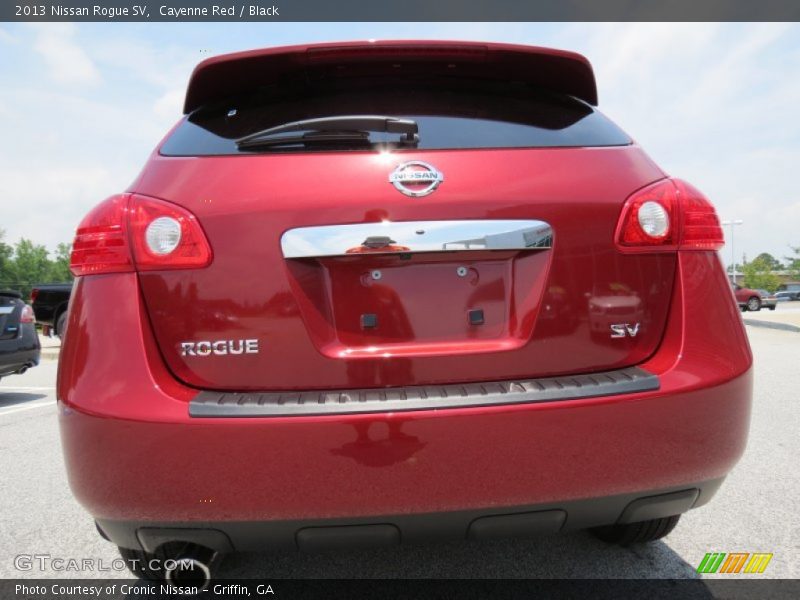 Cayenne Red / Black 2013 Nissan Rogue SV