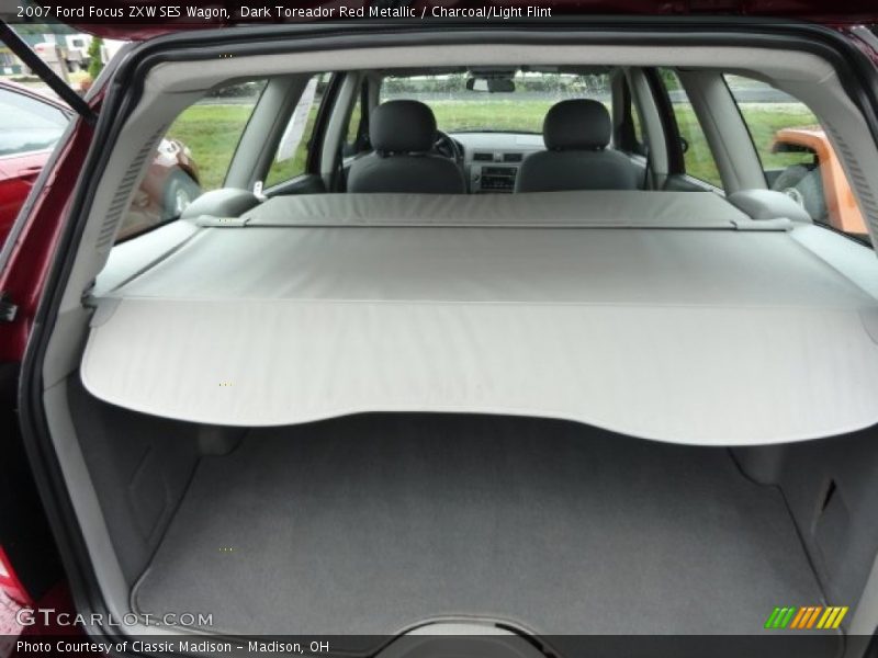 Dark Toreador Red Metallic / Charcoal/Light Flint 2007 Ford Focus ZXW SES Wagon