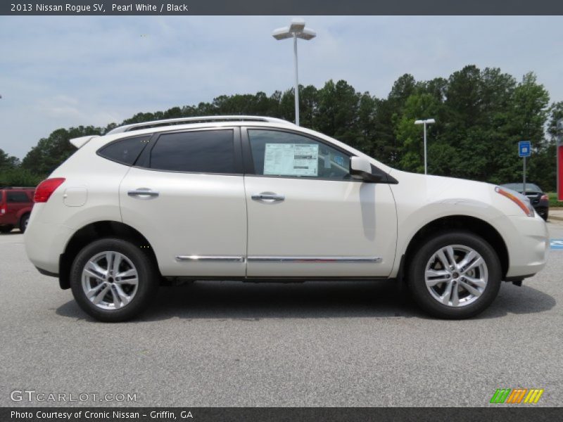 Pearl White / Black 2013 Nissan Rogue SV