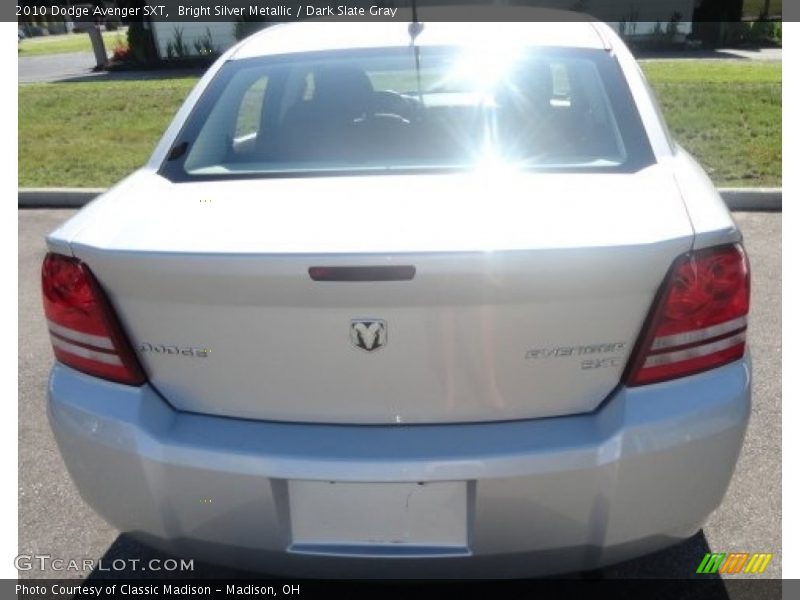 Bright Silver Metallic / Dark Slate Gray 2010 Dodge Avenger SXT