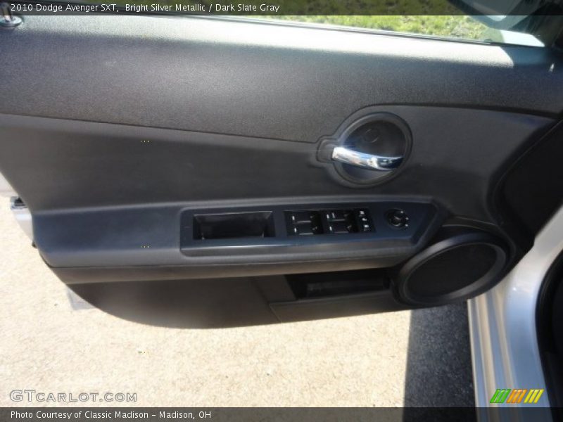 Bright Silver Metallic / Dark Slate Gray 2010 Dodge Avenger SXT