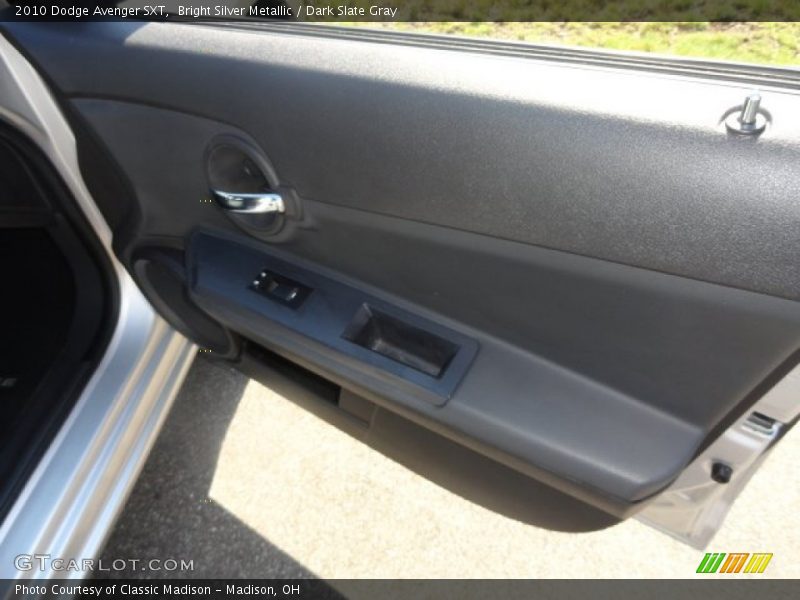 Bright Silver Metallic / Dark Slate Gray 2010 Dodge Avenger SXT