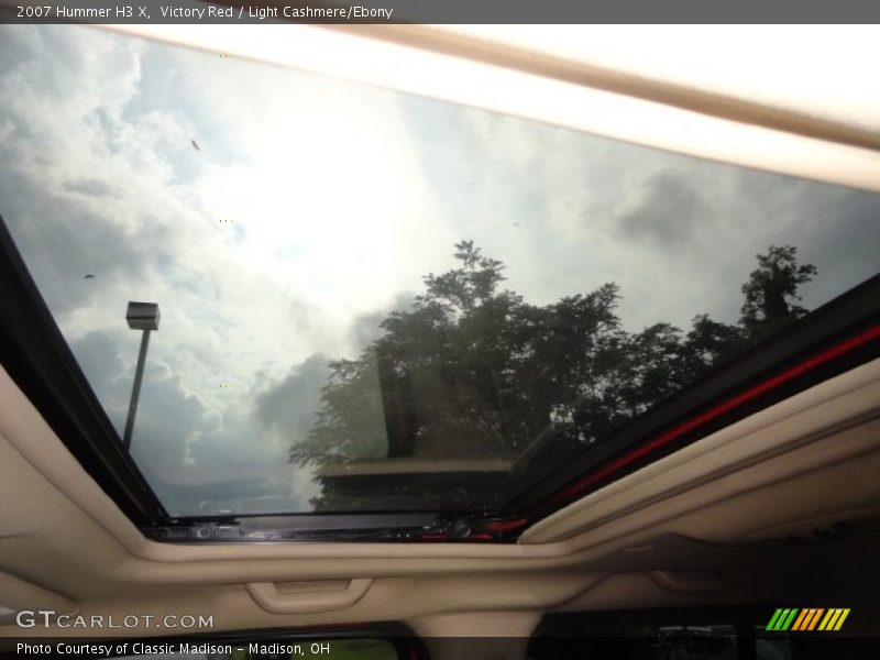 Victory Red / Light Cashmere/Ebony 2007 Hummer H3 X