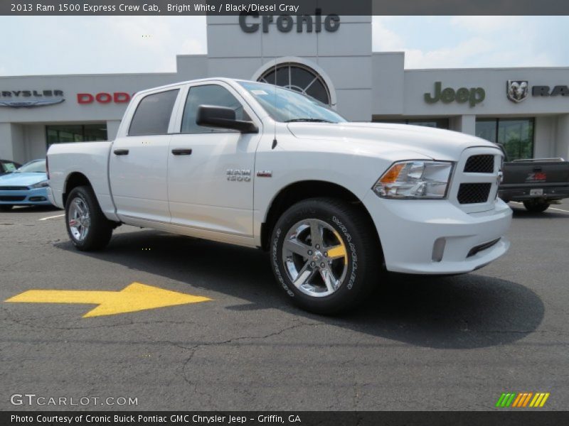 Bright White / Black/Diesel Gray 2013 Ram 1500 Express Crew Cab