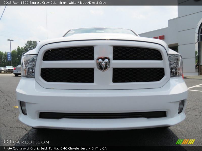 Bright White / Black/Diesel Gray 2013 Ram 1500 Express Crew Cab