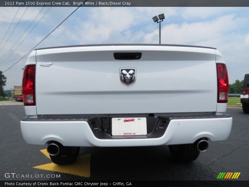 Bright White / Black/Diesel Gray 2013 Ram 1500 Express Crew Cab
