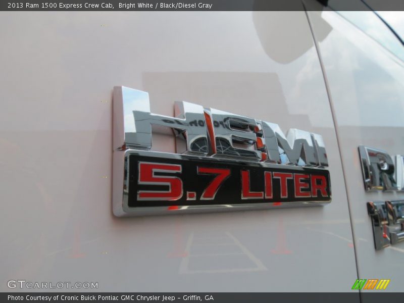 Bright White / Black/Diesel Gray 2013 Ram 1500 Express Crew Cab