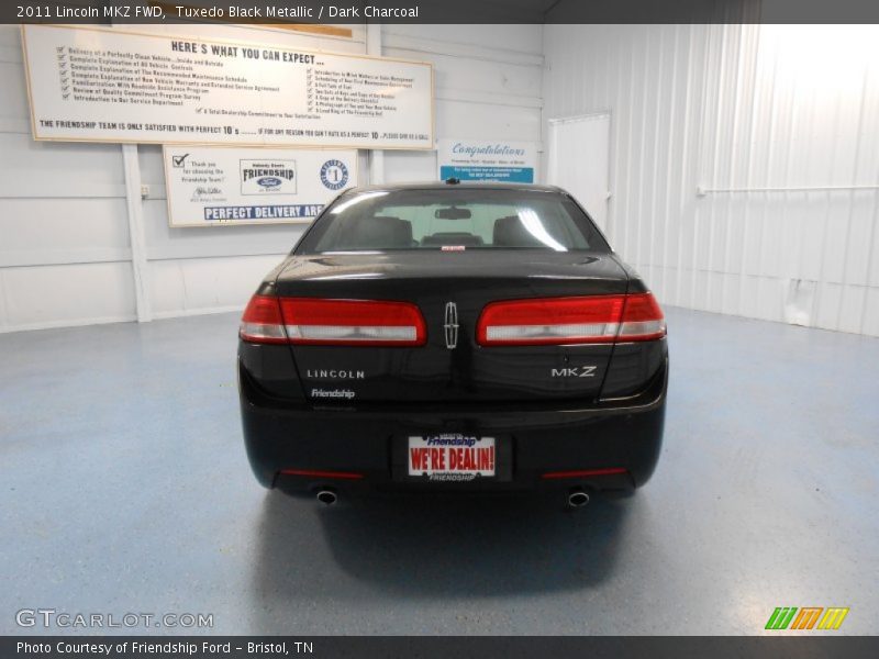 Tuxedo Black Metallic / Dark Charcoal 2011 Lincoln MKZ FWD
