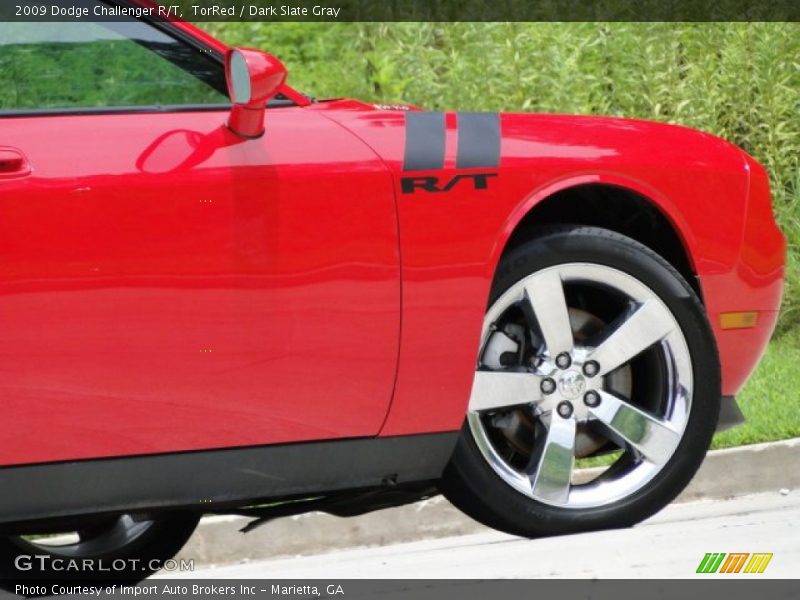 TorRed / Dark Slate Gray 2009 Dodge Challenger R/T