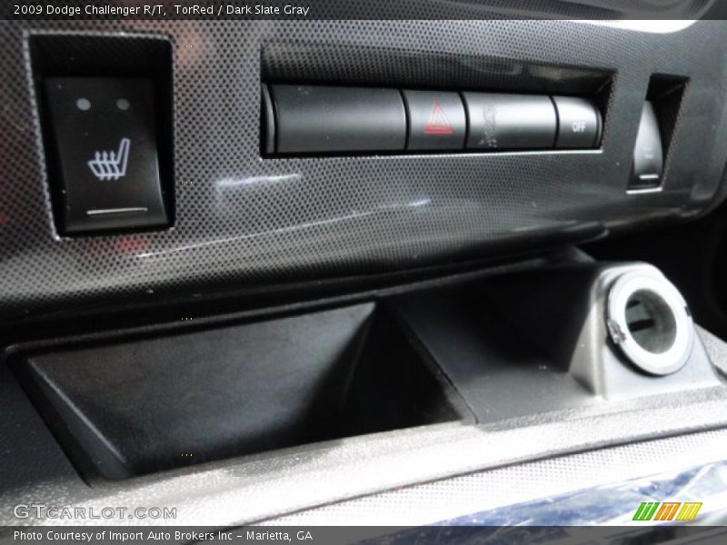 TorRed / Dark Slate Gray 2009 Dodge Challenger R/T