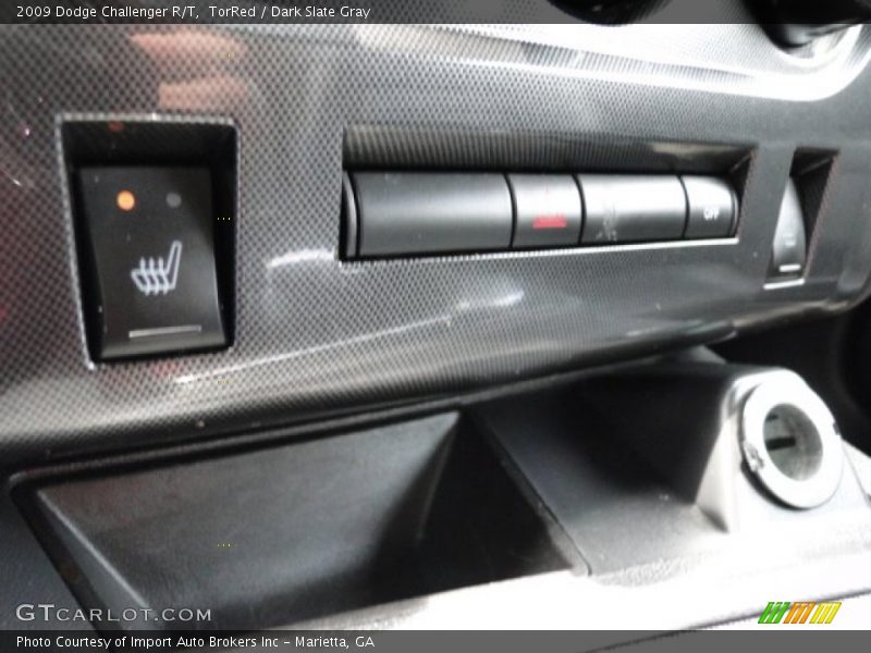 TorRed / Dark Slate Gray 2009 Dodge Challenger R/T
