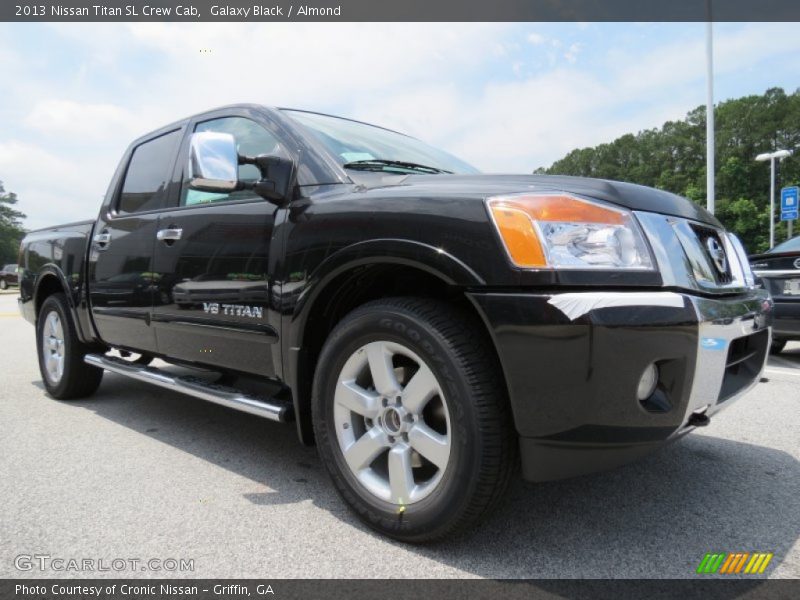 Front 3/4 View of 2013 Titan SL Crew Cab