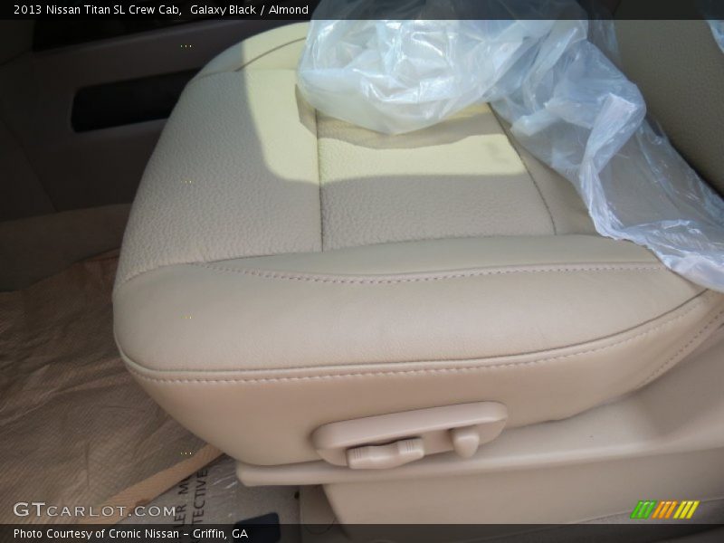 Galaxy Black / Almond 2013 Nissan Titan SL Crew Cab
