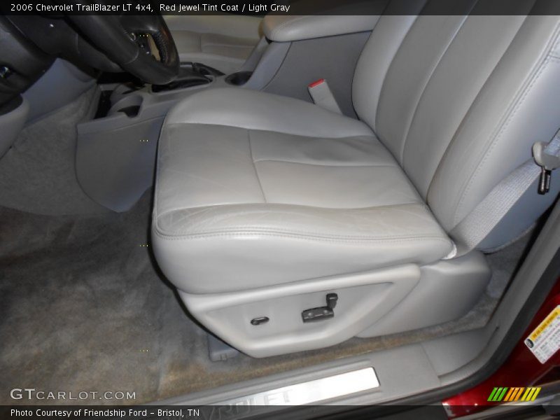 Red Jewel Tint Coat / Light Gray 2006 Chevrolet TrailBlazer LT 4x4