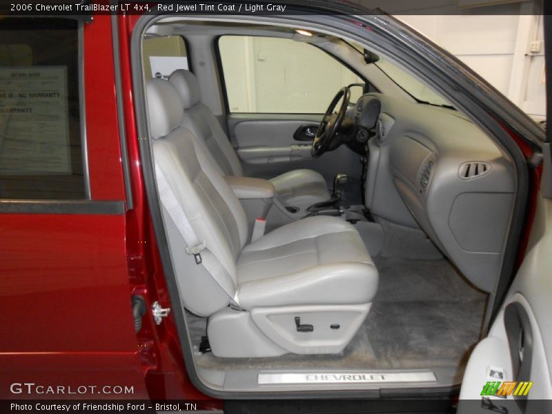 Red Jewel Tint Coat / Light Gray 2006 Chevrolet TrailBlazer LT 4x4