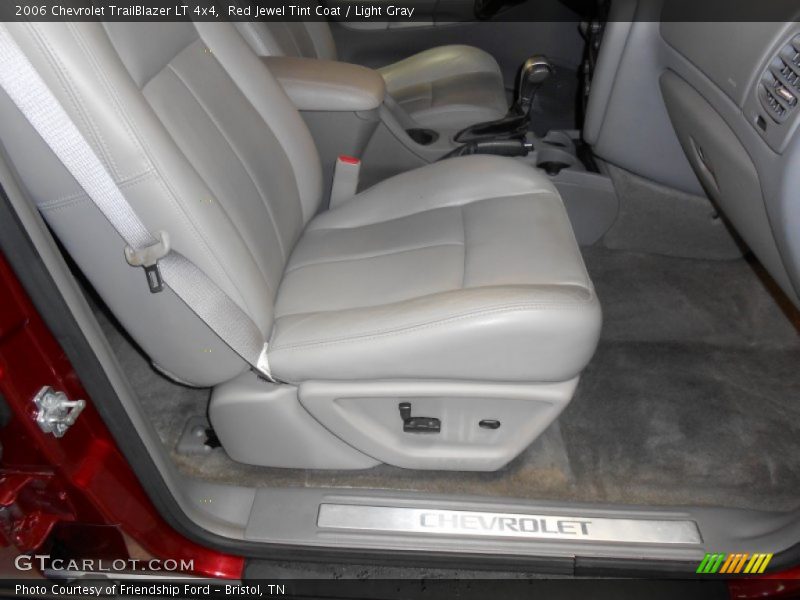 Red Jewel Tint Coat / Light Gray 2006 Chevrolet TrailBlazer LT 4x4