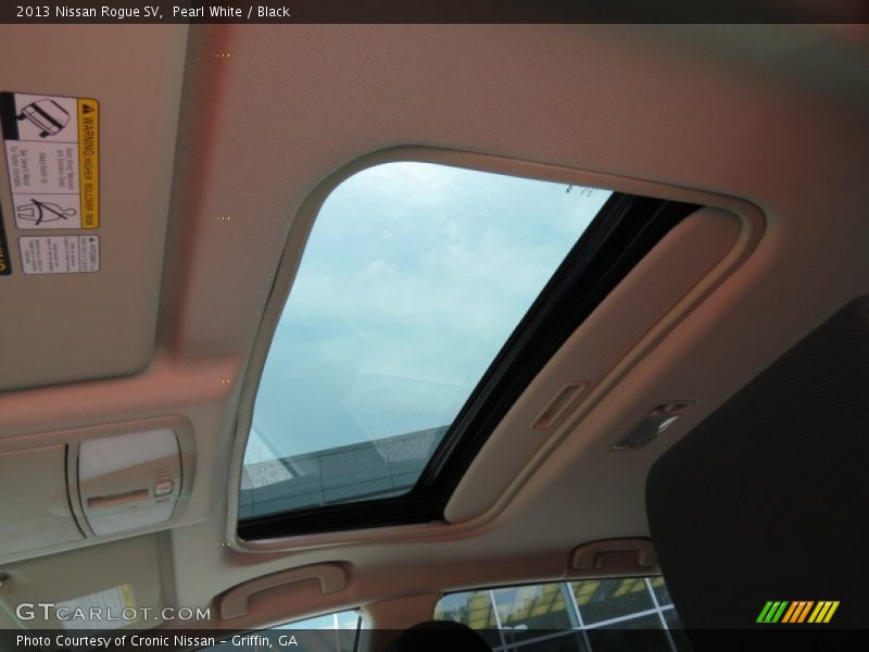 Pearl White / Black 2013 Nissan Rogue SV