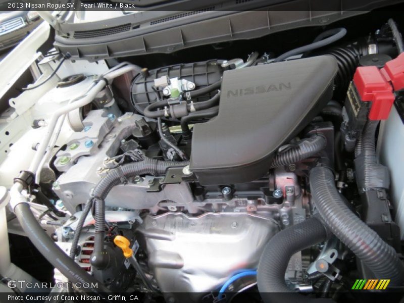 Pearl White / Black 2013 Nissan Rogue SV