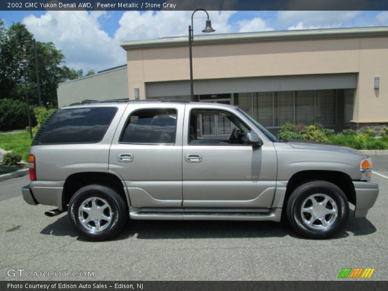 Pewter Metallic / Stone Gray 2002 GMC Yukon Denali AWD