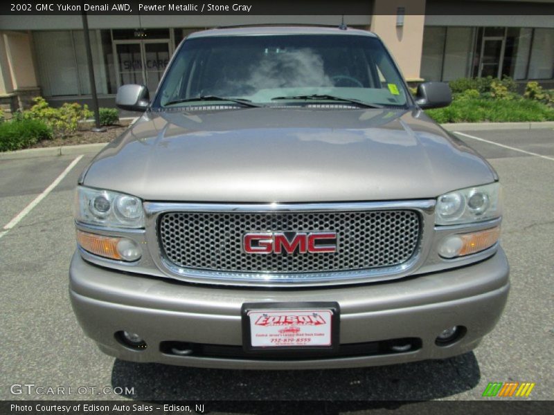 Pewter Metallic / Stone Gray 2002 GMC Yukon Denali AWD