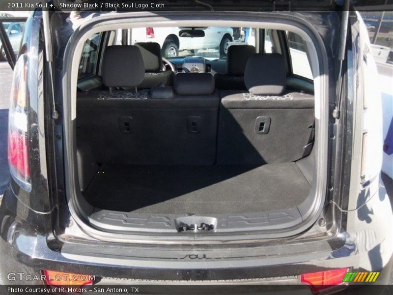 Shadow Black / Black Soul Logo Cloth 2011 Kia Soul +