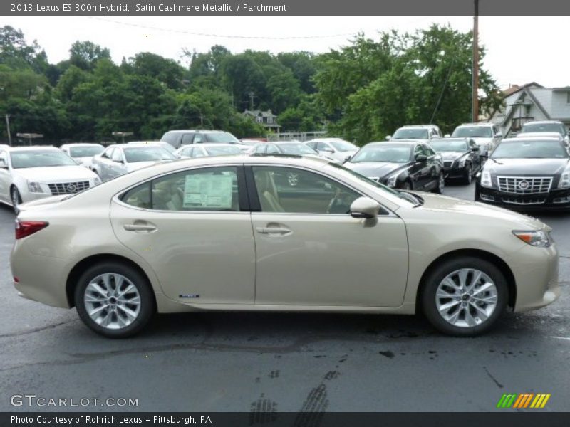 Satin Cashmere Metallic / Parchment 2013 Lexus ES 300h Hybrid