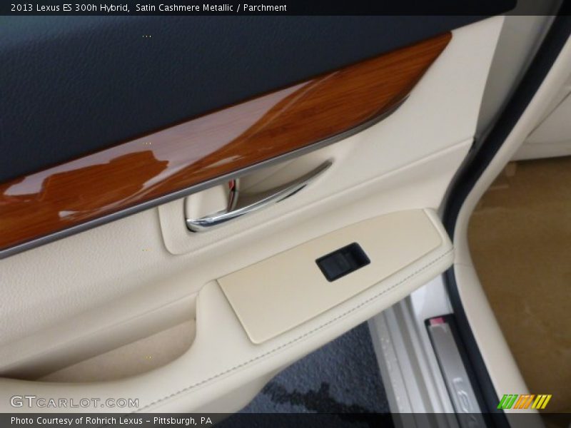 Satin Cashmere Metallic / Parchment 2013 Lexus ES 300h Hybrid