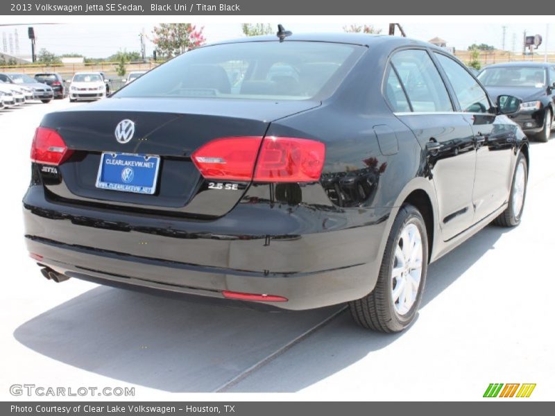 Black Uni / Titan Black 2013 Volkswagen Jetta SE Sedan