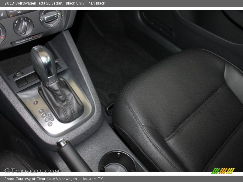 Black Uni / Titan Black 2013 Volkswagen Jetta SE Sedan