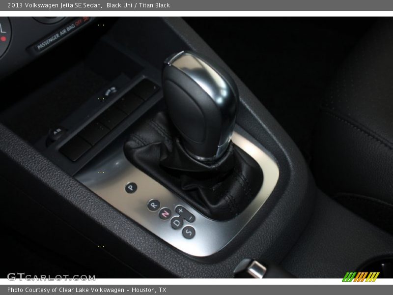 Black Uni / Titan Black 2013 Volkswagen Jetta SE Sedan