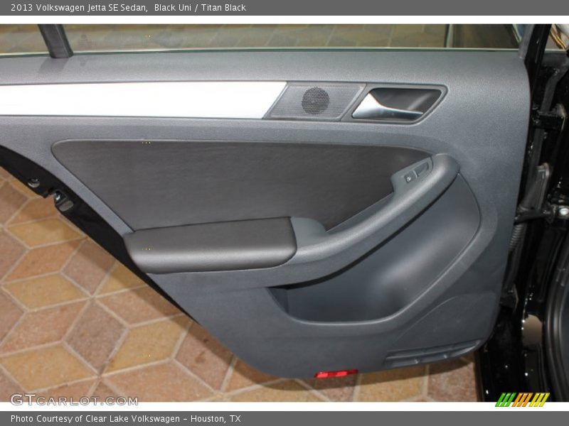 Black Uni / Titan Black 2013 Volkswagen Jetta SE Sedan