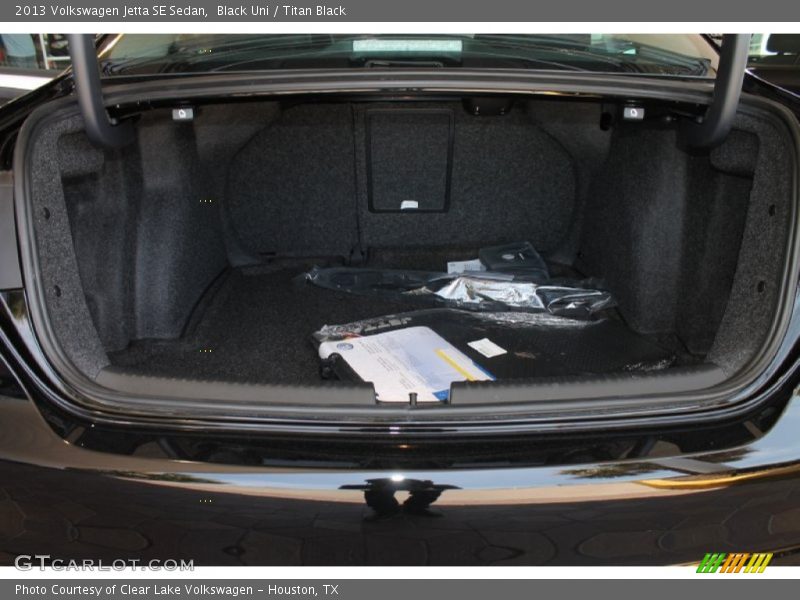 Black Uni / Titan Black 2013 Volkswagen Jetta SE Sedan