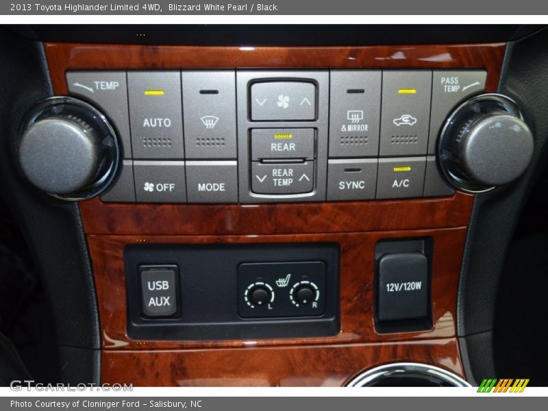Blizzard White Pearl / Black 2013 Toyota Highlander Limited 4WD