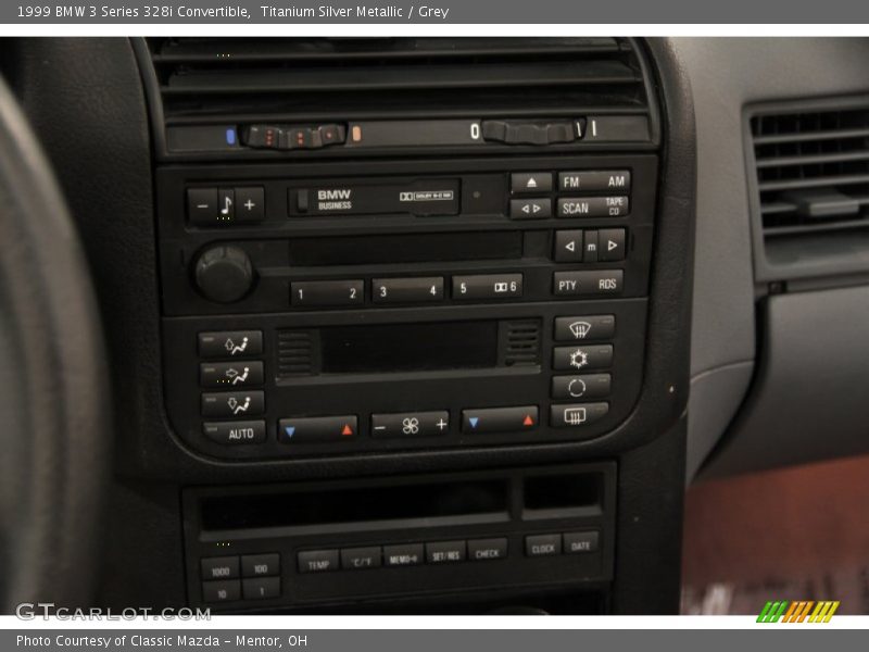Controls of 1999 3 Series 328i Convertible
