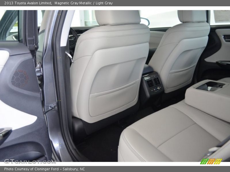 Magnetic Gray Metallic / Light Gray 2013 Toyota Avalon Limited