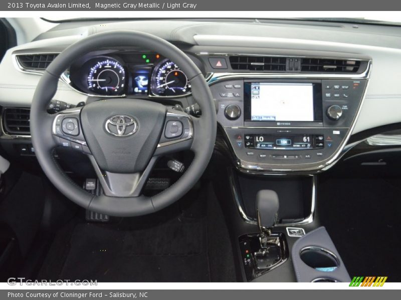 Magnetic Gray Metallic / Light Gray 2013 Toyota Avalon Limited