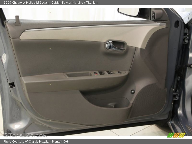 Door Panel of 2009 Malibu LS Sedan